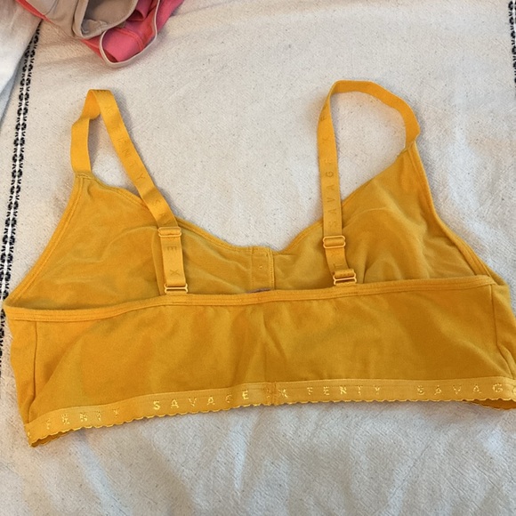 Fenty bralette - Picture 3 of 4